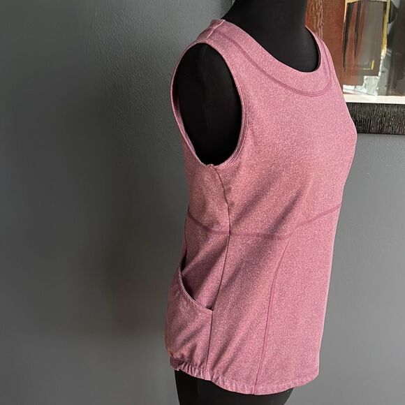 Duluth Trading Co Heather Beet Grow Getter Tank Gray UPF 50+. Built-in shelf bra - Picture 5 of 10